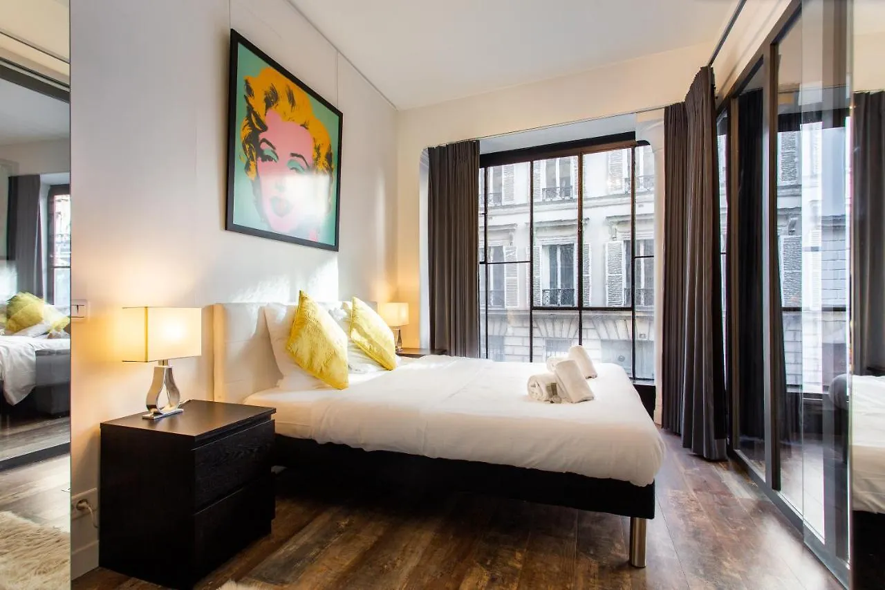 Mbm - Paradis Paris Apartment
