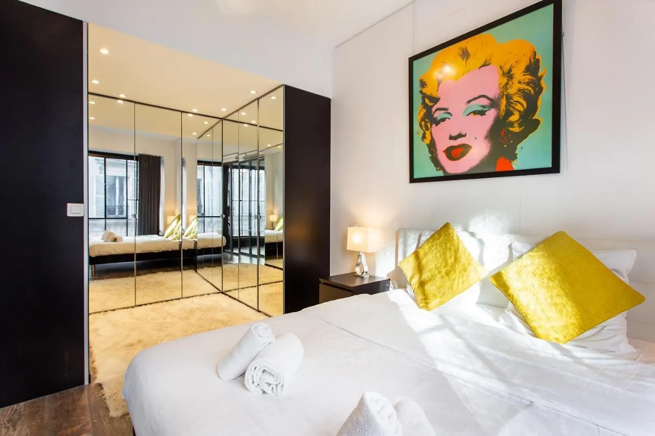 Apartment Mbm - Paradis Paris France